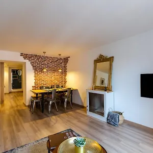 https://les-cordeliers-2-pers-cosy-cur-vieille-ville.hotels-rhonealpes.com