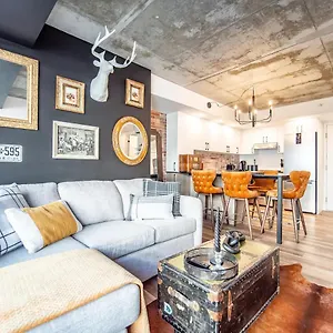Quebec, Rustique Chic En Ville, Piscine Sur Le Toit Pour 2 A 6 Invites Ville de Québec